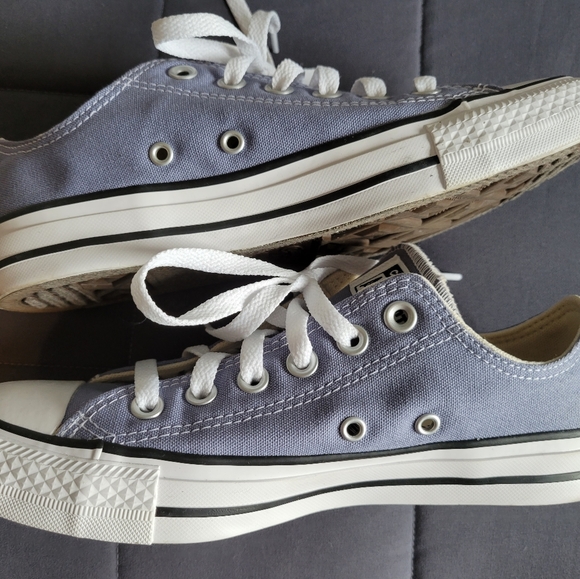 Converse - Picture 8 of 11